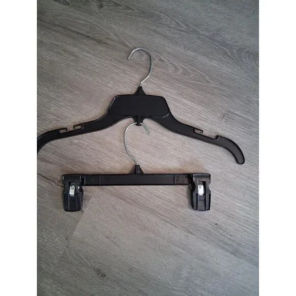 Pinch Clip Hangers 11 Pcs Black Plastic 9 1/2" Wide Swivel Metal Hooks - Picture 3 of 3